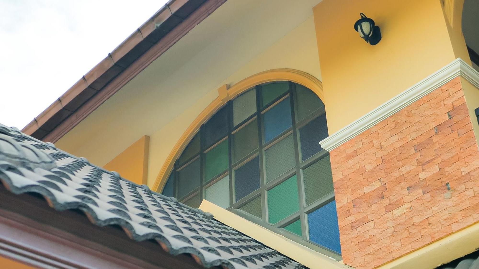 Siam Avari Hotel, Chiang Rai Exterior photo