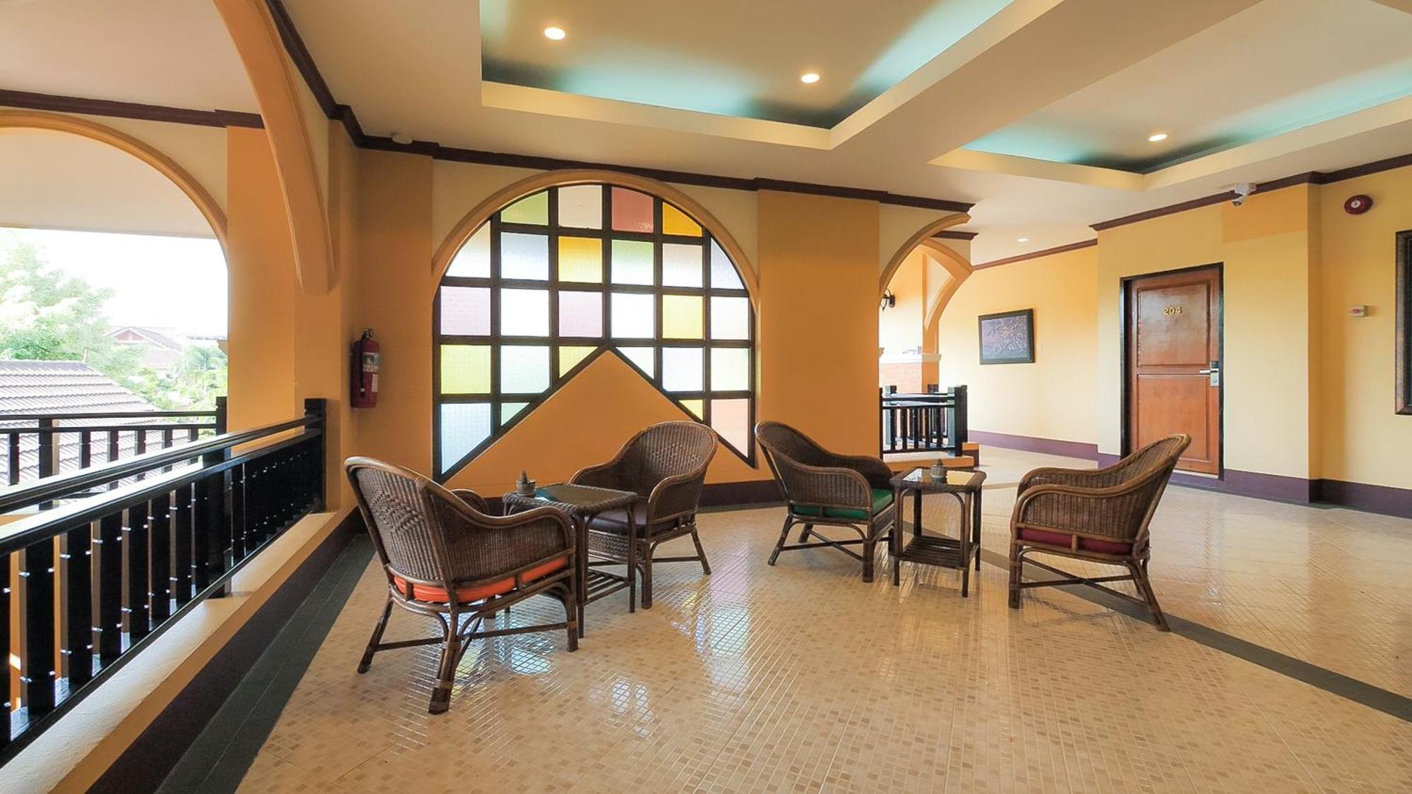 Siam Avari Hotel, Chiang Rai Exterior photo