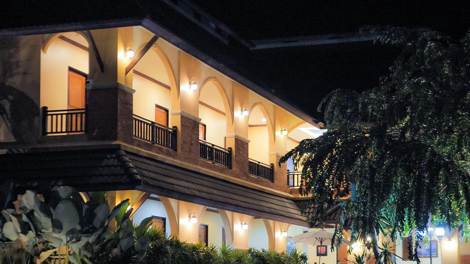 Siam Avari Hotel, Chiang Rai Exterior photo
